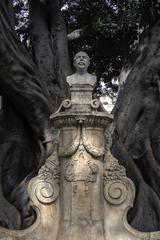 Busto de Antonio Muñoz Degrain in the gardens of La Glorieta, Valencia