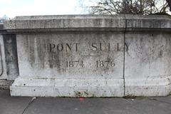 Inscription mentioning Pont de Sully in Paris