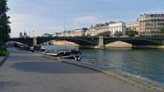 Pont de Sully and Port de la Tournelle with Île Saint-Louis in background, Paris IV