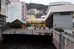 Karlovy Vary Vřídelní kolonáda