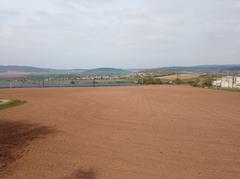 Drásov solar power plant with Malhostovická pecka in the background