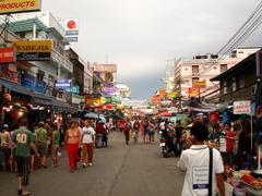 Khaosan Road in 2005 with a moderate crowd