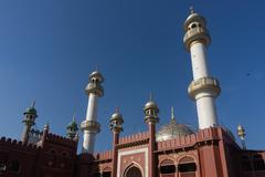 Nakhoda Masjid front view