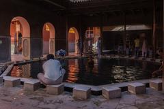 Ablution pool in Nakhoda Masjid