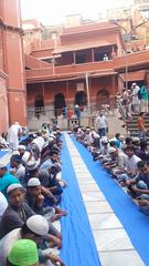 Iftar gathering at Nakhoda Masjid, Kolkata during Ramadan