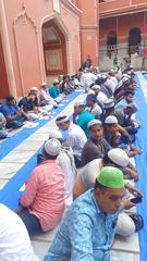 Iftar gathering at Nakhoda Masjid during Ramadan