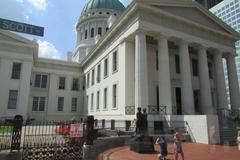 Dred and Hannah Scott memorial at the Old St. Louis County Courthouse