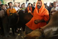 Swami Paripoornananda Go puja at Bhagyanagar Goshala