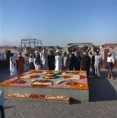 Jacqueline Kennedy at Mahatma Gandhi Memorial in Delhi