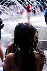 people enjoying Polk Brothers Fountain at Navy Pier