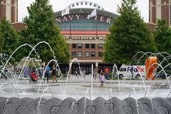 Navy Pier entrance and fountain, Chicago