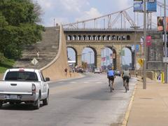 Approach Arch and Riverfront Drive leading to Eads Bridge