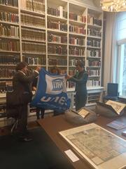 Uitreiking Unesco Memory of the World vlag in Bibliotheca Rosenthaliana