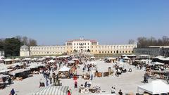 Antique market in front of Villa Contarini, view from the terrace