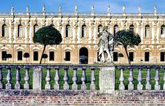 Balustrade and facade of Villa Contarini in Piazzola sul Brenta, Padova, Veneto, Italy