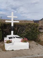 memorial grave of René Gervais and Henri Bourgeois near Citadelle of Port-Louis