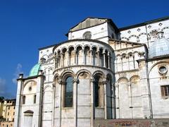 Lucca Duomo exterior view