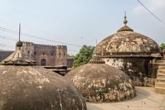 Domes of the Mosque of Mariyam Zamani Begum in Pakistan