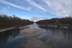 View from the Oberföhring dam on the Isar river