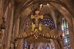 Gothic interior of La Catedral-Basílica de Santa María in Palma