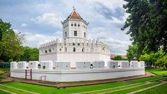 Phra Sumen Fort panoramic view