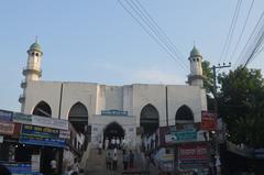 front view of Anderkilla Shahi Jame Mosque main gate