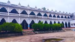 Anderkilla Shahi Jame Mosque in Chittagong, Bangladesh