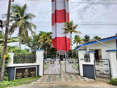 Vypin Lighthouse with clear blue sky