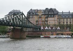 Eisemer-Steg bridge over the Main River