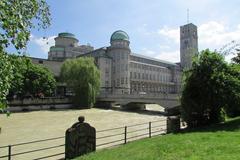 Deutsches Museum on Museumsinsel in Munich