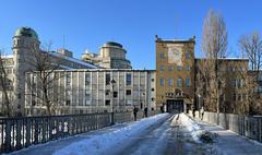 Snow at the Munich Isar shores