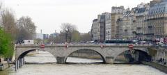 Pont Saint-Michel in Paris