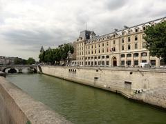 Pont Saint-Michel and Prefecture of Police in Paris