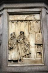 monument to Leonardo da Vinci in Piazza della Scala, Milan