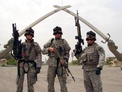 101st Airborne Division soldiers in Baghdad with modified M14 rifles