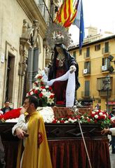 Holy Week procession in Palma featuring the Mare de Déu del Socors statue