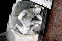 Gobbo de Rialto statue in Venice