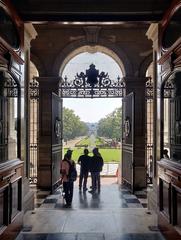 Victoria Memorial gate with crowd