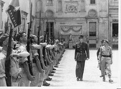 28 juin 1944, Villa Médicis, Rome, Général de Gaulle with Chef de bataillon Arnault and Général Juin