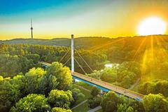 Vingio Park Bridge on a sunny day