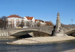 Wittelsbacherbrücke in Munich with Jugendstil railing and statue of Otto von Wittelsbach