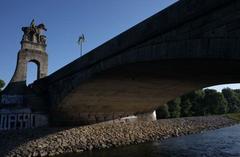 Wittelsbacherbrücke South Side in Munich