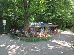 Kiosk Isarwahn at Wittelsbacher Bridge