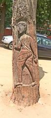 Mahatma Gandhi bass relief etching on a tree trunk at Sabarmati Ashram