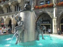 Fischbrunnen fountain in Munich