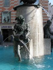 Fischbrunnen detail in Marienplatz, Munich