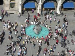 Fischbrunnen in Munich viewed from above