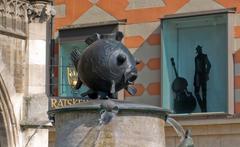 Fischbrunnen in Marienplatz, Munich, Germany