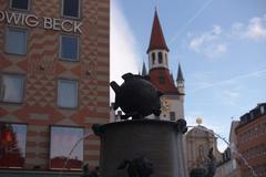 Fischskulptur des Fischbrunnens am Marienplatz in München