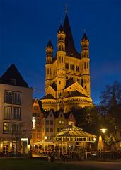 Fischmarkt and Groß St. Martin Church in the evening, Cologne